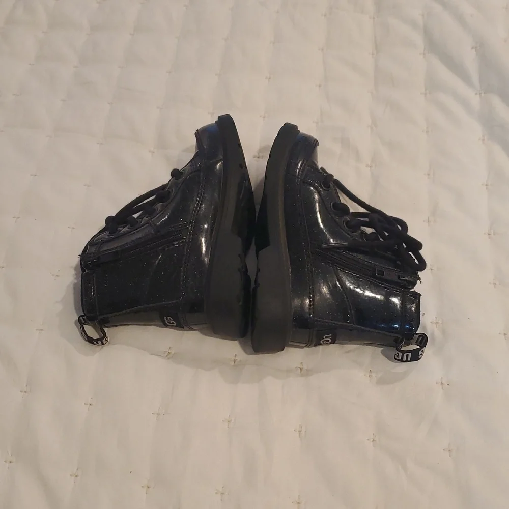 Girls Ugg Black shimmer combat boots Size 10